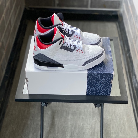 Jordan 3 Retro SE Fire Red Denim - Picture 2 of 5